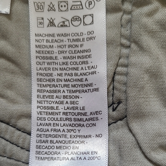 Levi's 501 Black Button-Fly Cut Off Short - Size 28 - Picture 11 of 11